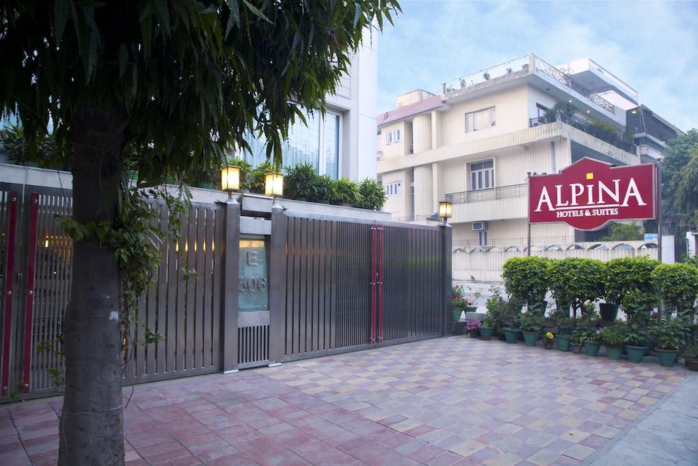 Alpina Hotels & Suites Nueva Delhi Exterior foto