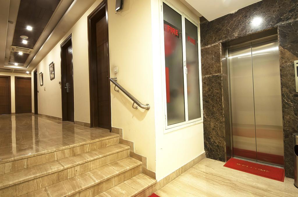 Alpina Hotels & Suites Nueva Delhi Exterior foto